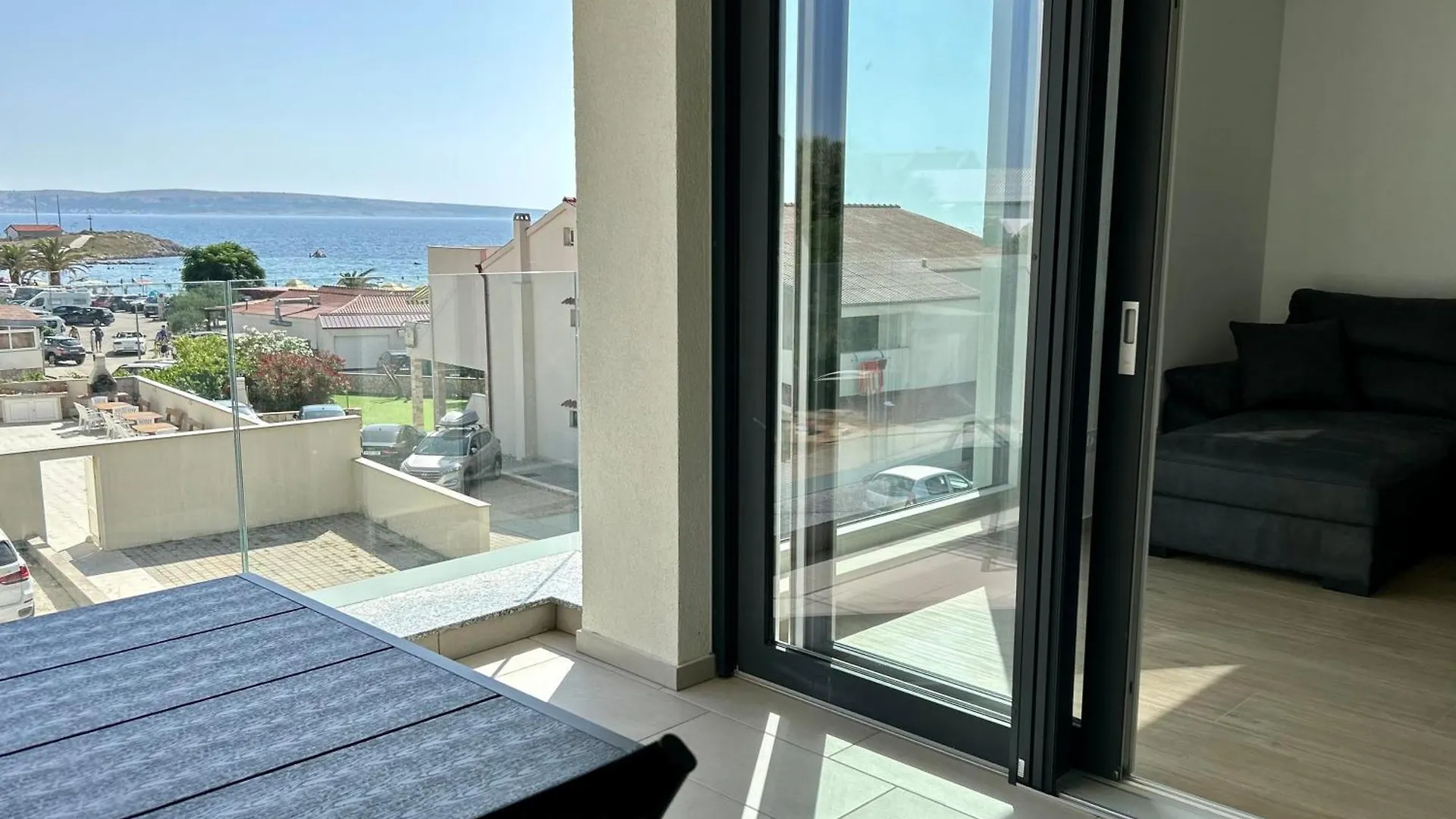 Palm Beach Apartment, Povljana Appartamento