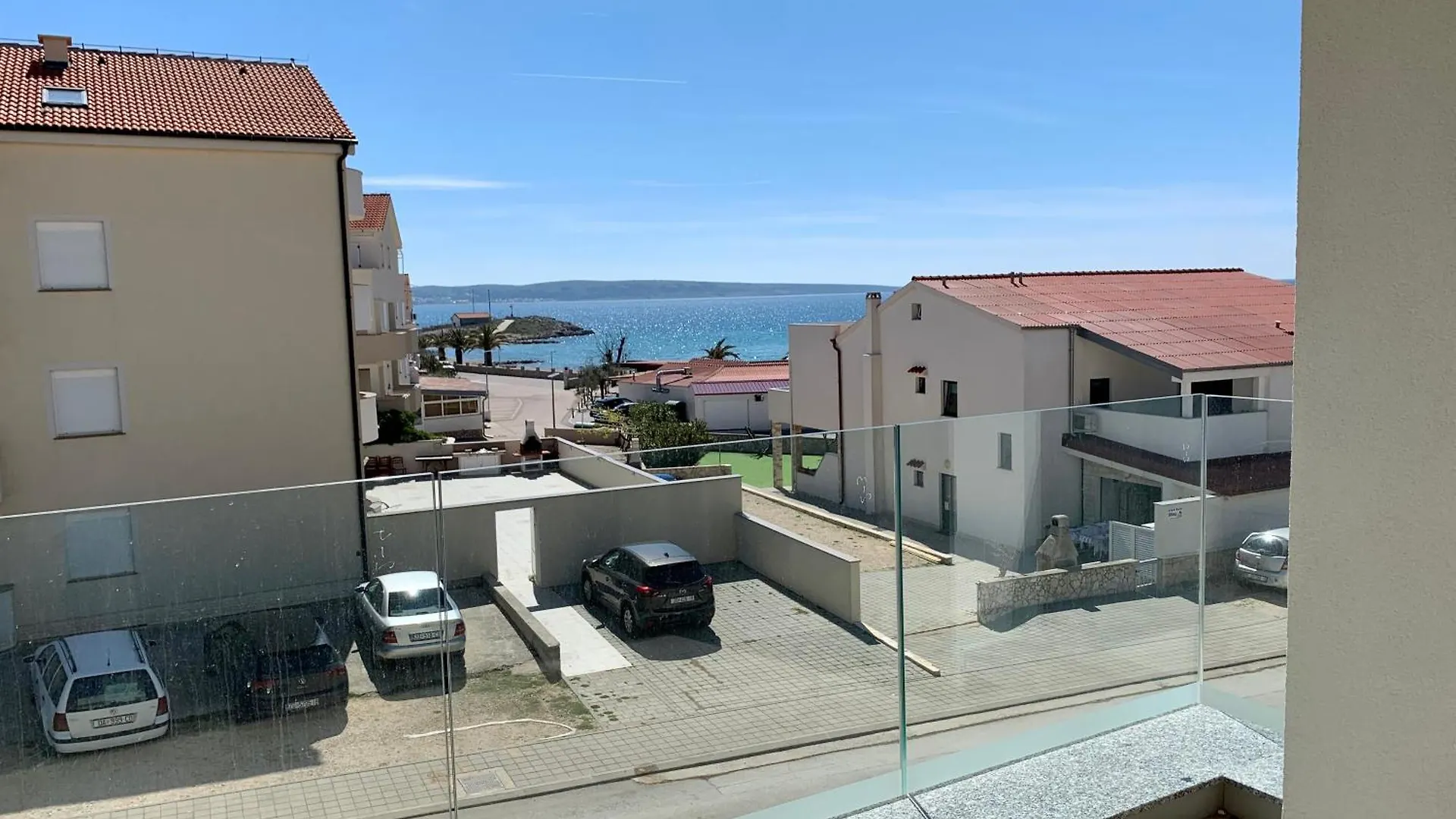 Palm Beach Apartment, Povljana